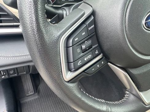 Used 2025 Subaru Outback Limited XT AWD/4WD image 18