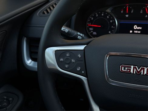 Used 2023 GMC Terrain SLT w/ Elevation Edition image 28