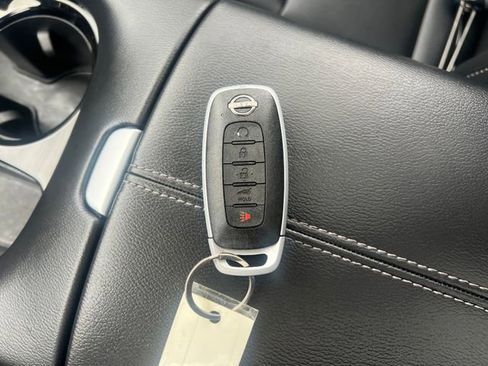 Used 2025 Nissan Murano SL AWD/4WD image 32