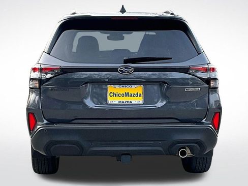 Used 2025 Subaru Forester Touring image 3