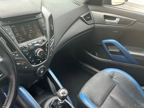 Used 2014 Hyundai Veloster Turbo FWD image 13