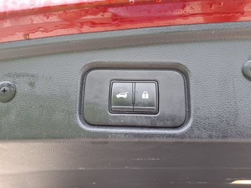 Used 2023 Nissan Pathfinder SL w/ SL Premium Package FWD image 15