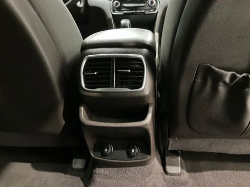 Used 2019 Hyundai Santa Fe SE FWD image 28