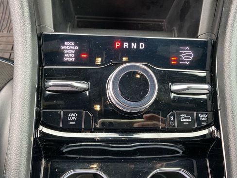 Used 2022 Jeep Grand Cherokee Trailhawk image 12