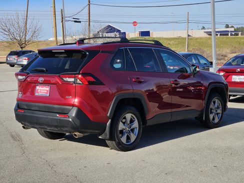 Used 2023 Toyota RAV4 XLE w/ Convenience Package image 6