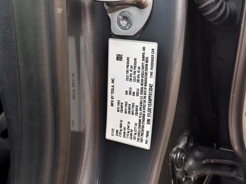 Used 2023 Tesla Model 3 Standard Range RWD image 24