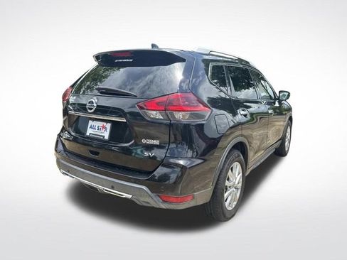 Used 2020 Nissan Rogue SV FWD image 9