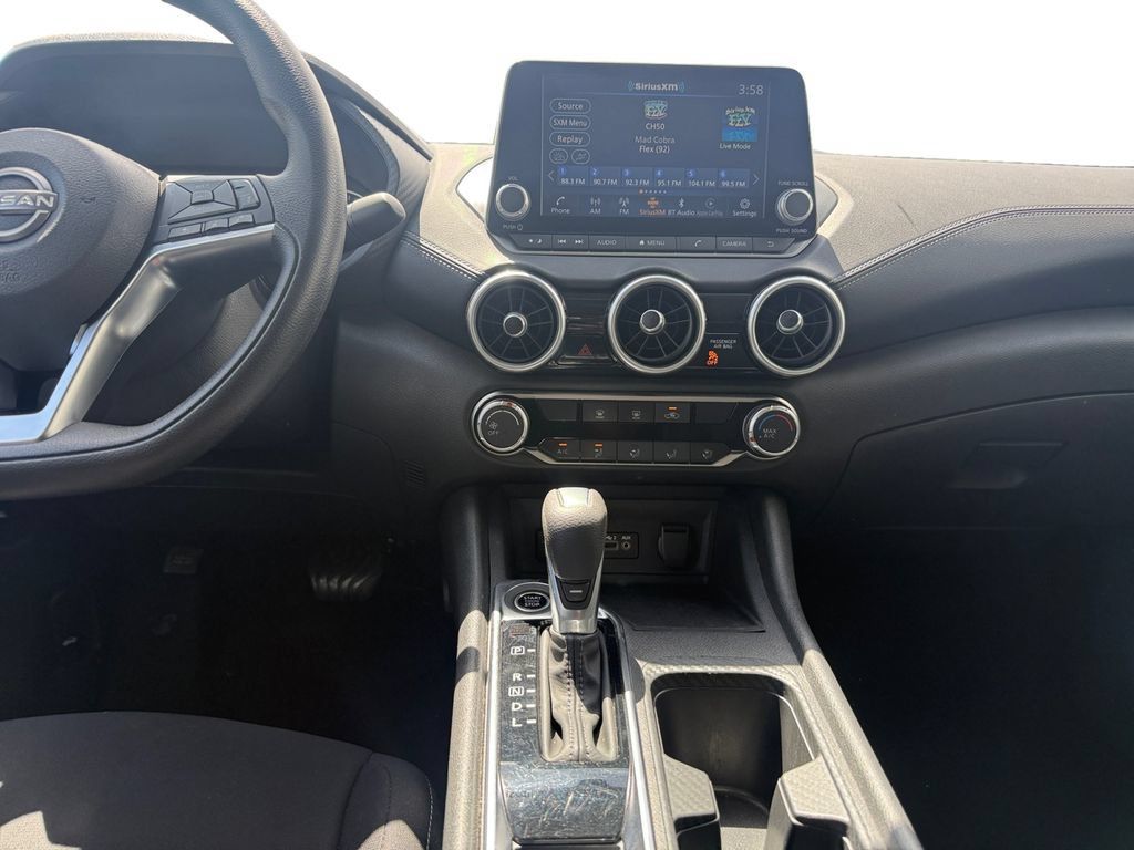 Used 2025 Nissan Sentra SV FWD image 11