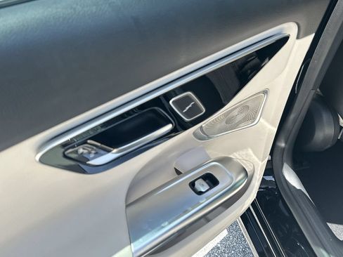 Used 2022 Mercedes-Benz C 300 Sedan image 13