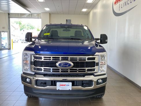 New 2026 Ford F350 XLT w/ FX4 Off-Road Package AWD/4WD image 3