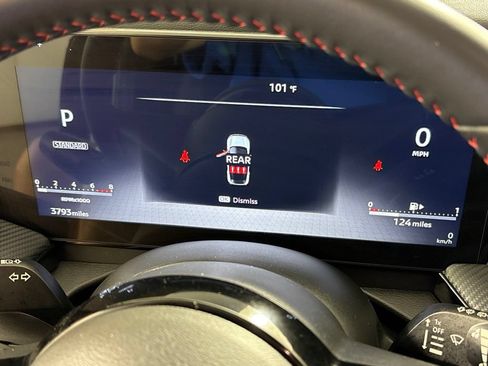 Certified 2025 Nissan Kicks SR FWD image 31