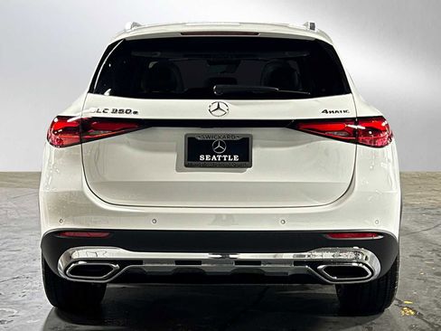 New 2026 Mercedes-Benz GLC 350e GLC 350e image 4