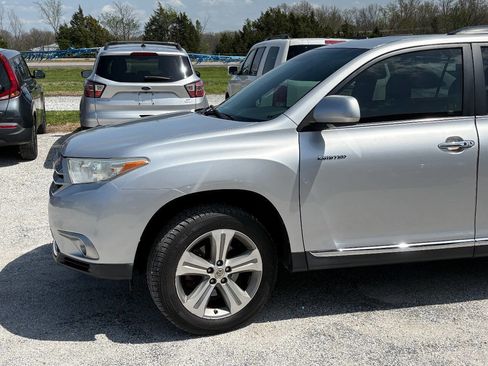 Used 2013 Toyota Highlander Limited FWD image 7