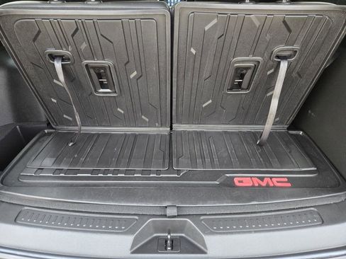 Used 2023 GMC Acadia AT4 w/ Technology Package image 31