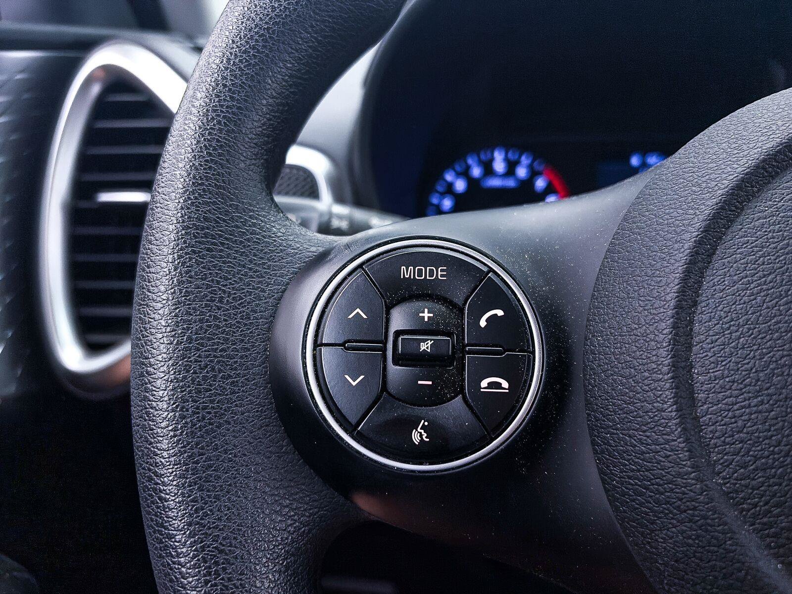 Used 2021 Kia Soul LX FWD image 25