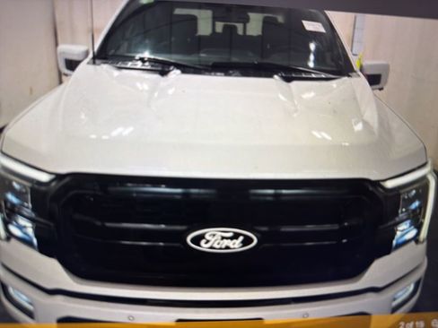 Used 2024 Ford F150 Lariat image 2