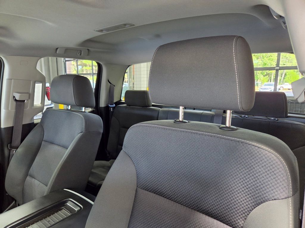 Used 2017 GMC Sierra 1500 SLE w/ SLE Value Package AWD/4WD image 27