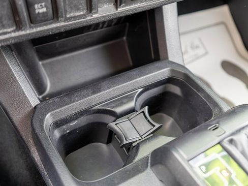 Used 2022 Toyota Tacoma SR image 28