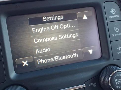 Used 2022 RAM 1500 Classic SLT image 11