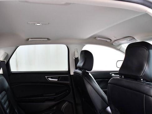 Used 2022 Ford Edge SEL w/ Convenience Package image 18