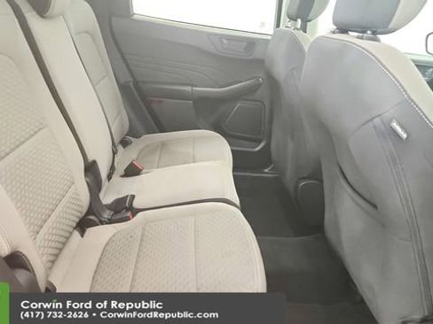 Certified 2022 Ford Escape SE FWD image 24
