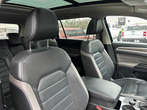 Used 2021 Volkswagen Atlas SEL Premium AWD/4WD image 15