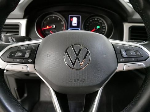 Used 2020 Volkswagen Atlas Cross Sport SE AWD/4WD image 17