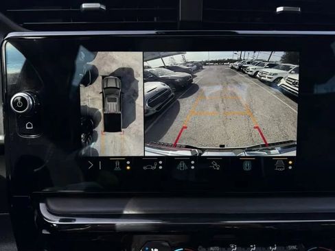 Used 2022 GMC Sierra 1500 AT4X image 32