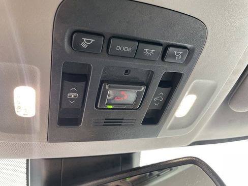 Used 2023 Toyota Camry XSE image 15