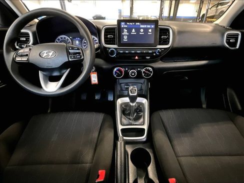Used 2020 Hyundai Venue SE FWD image 22