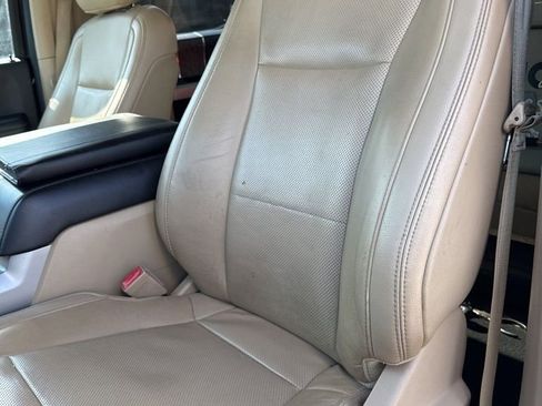 Used 2018 Ford F250 Lariat w/ Lariat Ultimate Package image 8