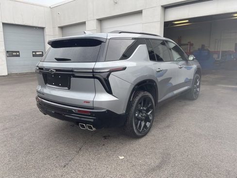 New 2025 Chevrolet Traverse RS w/ LPO, Floor Liner Package image 8