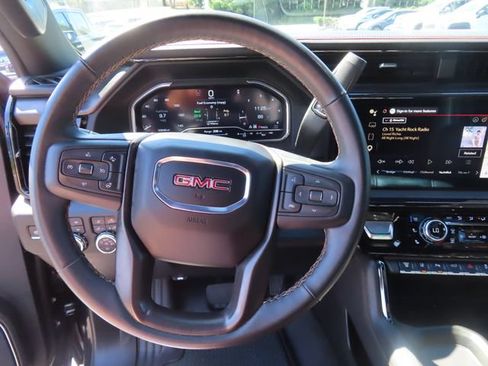 Certified 2025 GMC Sierra 3500 AT4 w/ AT4 Premium Plus Package AWD/4WD image 19