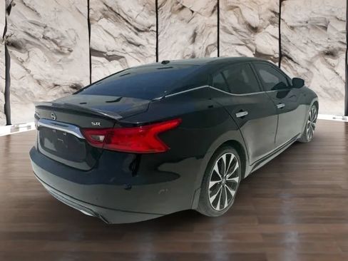 Used 2018 Nissan Maxima SR FWD image 3