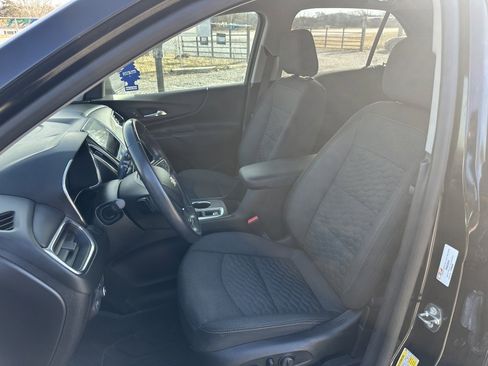 Used 2018 Chevrolet Equinox LT w/ Sun & Infotainment Package image 16