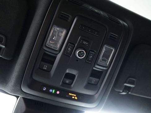 Used 2024 Cadillac Escalade ESV Sport Platinum w/ LPO, ONYX Package AWD/4WD image 29