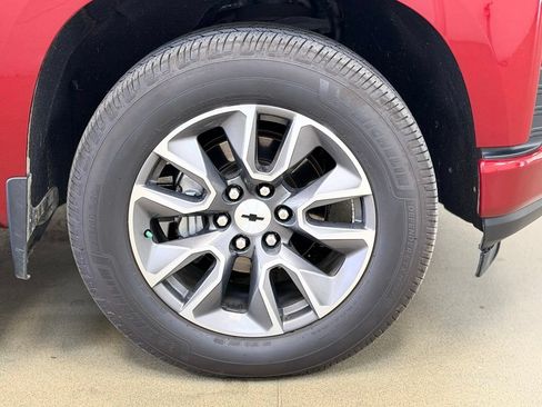 Used 2021 Chevrolet Silverado 1500 RST w/ Convenience Package II AWD/4WD image 4