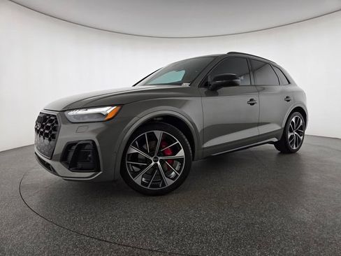 Used 2023 Audi SQ5 Prestige AWD/4WD image 1