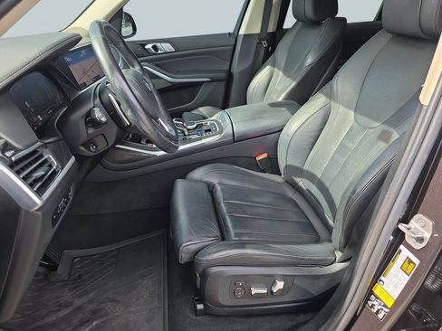 Used 2020 BMW X7 xDrive40i w/ Premium Package AWD/4WD image 11