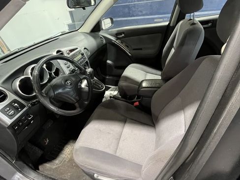 Used 2005 Toyota Matrix XR image 6
