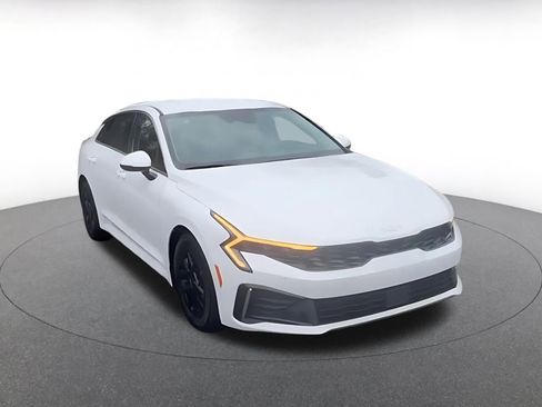 Used 2025 Kia K5 LXS image 2