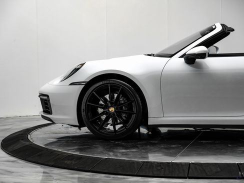 Used 2021 Porsche 911 Carrera 4 image 7
