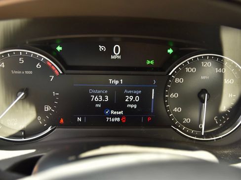 Used 2020 Cadillac XT4 Premium Luxury w/ Cold Weather Package FWD image 18