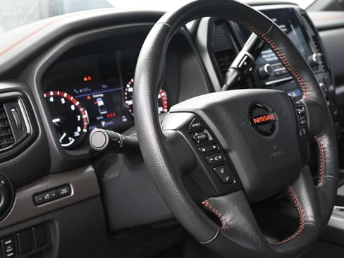 Used 2022 Nissan Titan PRO-4X w/ Pro-4x Utility Package image 17