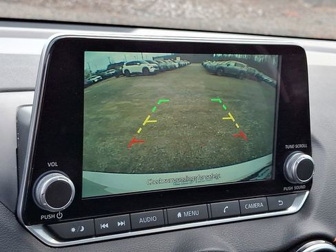 Certified 2023 Nissan Sentra SR image 19