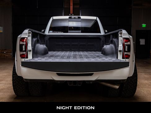 Used 2021 RAM 3500 Limited image 9