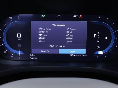 Certified 2022 Volvo XC60 B6 Inscription w/ Advanced Package image 13