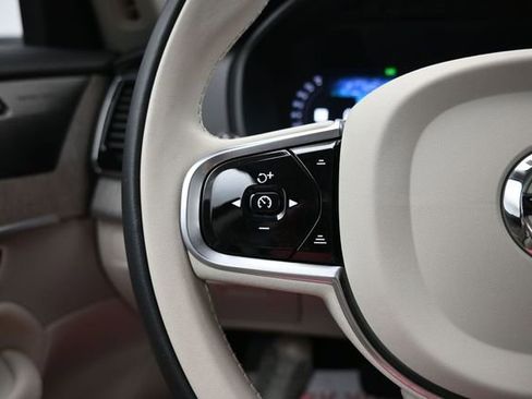 Used 2023 Volvo XC90 B6 Ultimate w/ Protection Package AWD/4WD image 27