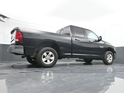 Used 2018 RAM 1500 Classic SLT AWD/4WD image 32