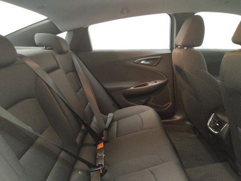 Used 2023 Chevrolet Malibu LT FWD image 19